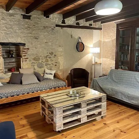 L'ostal D'olt Holiday home *